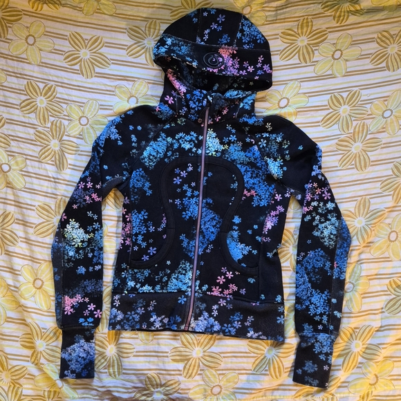 lululemon athletica Tops - Lululemon Athletica Black and Blue Floral Hoodie